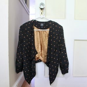 Edge crop drape jacket size S collarless, button